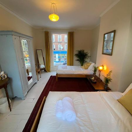 Camden Town Accomodation ลอนดอน ภายนอก รูปภาพ