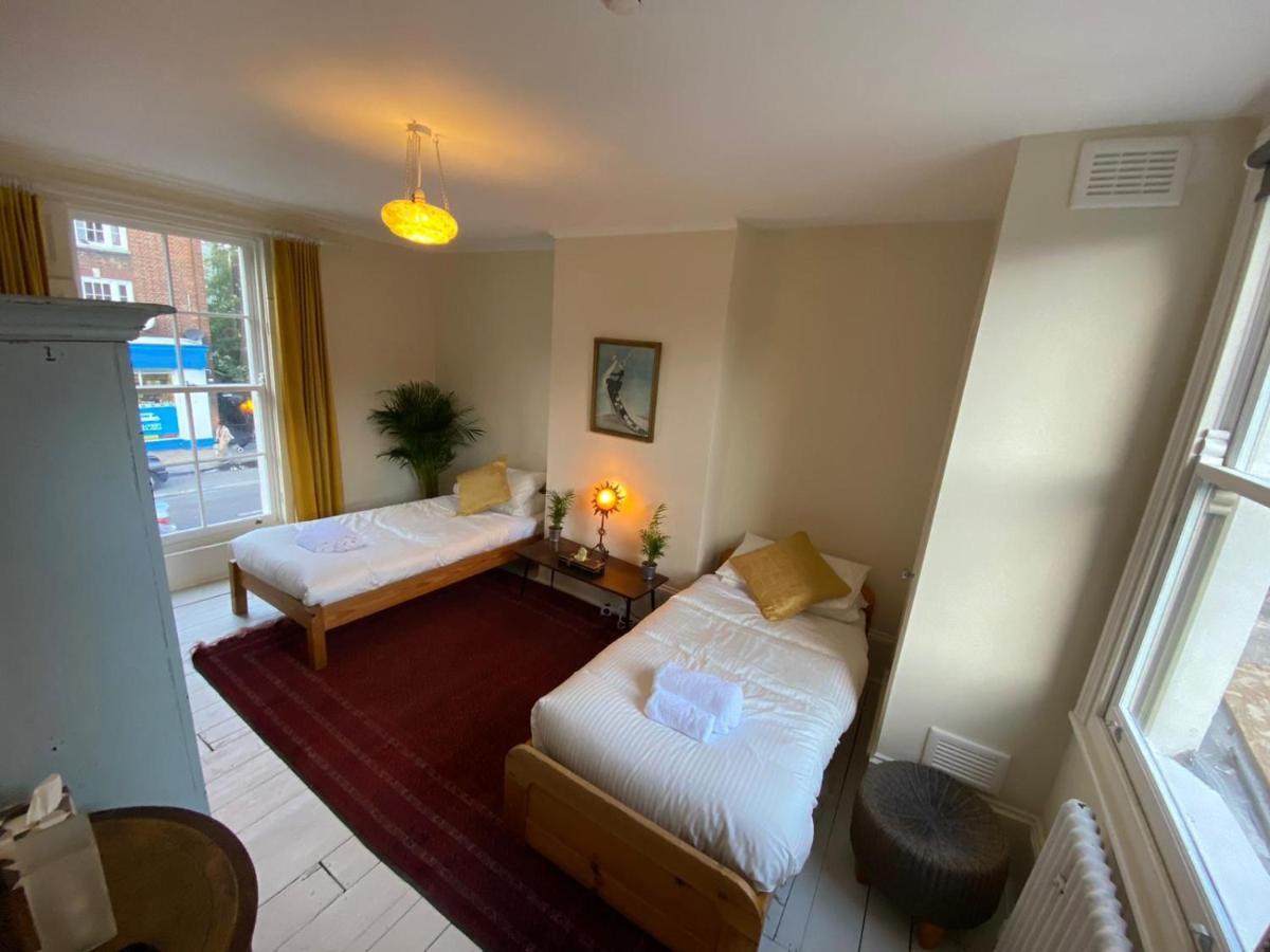 Camden Town Accomodation ลอนดอน ภายนอก รูปภาพ