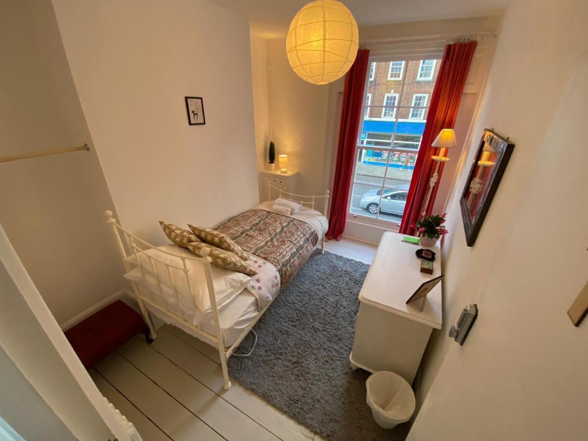 Camden Town Accomodation ลอนดอน ภายนอก รูปภาพ