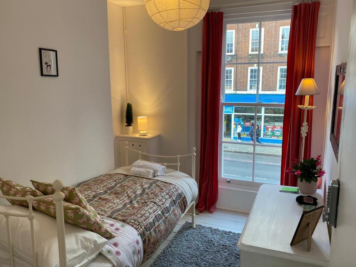 Camden Town Accomodation ลอนดอน ภายนอก รูปภาพ