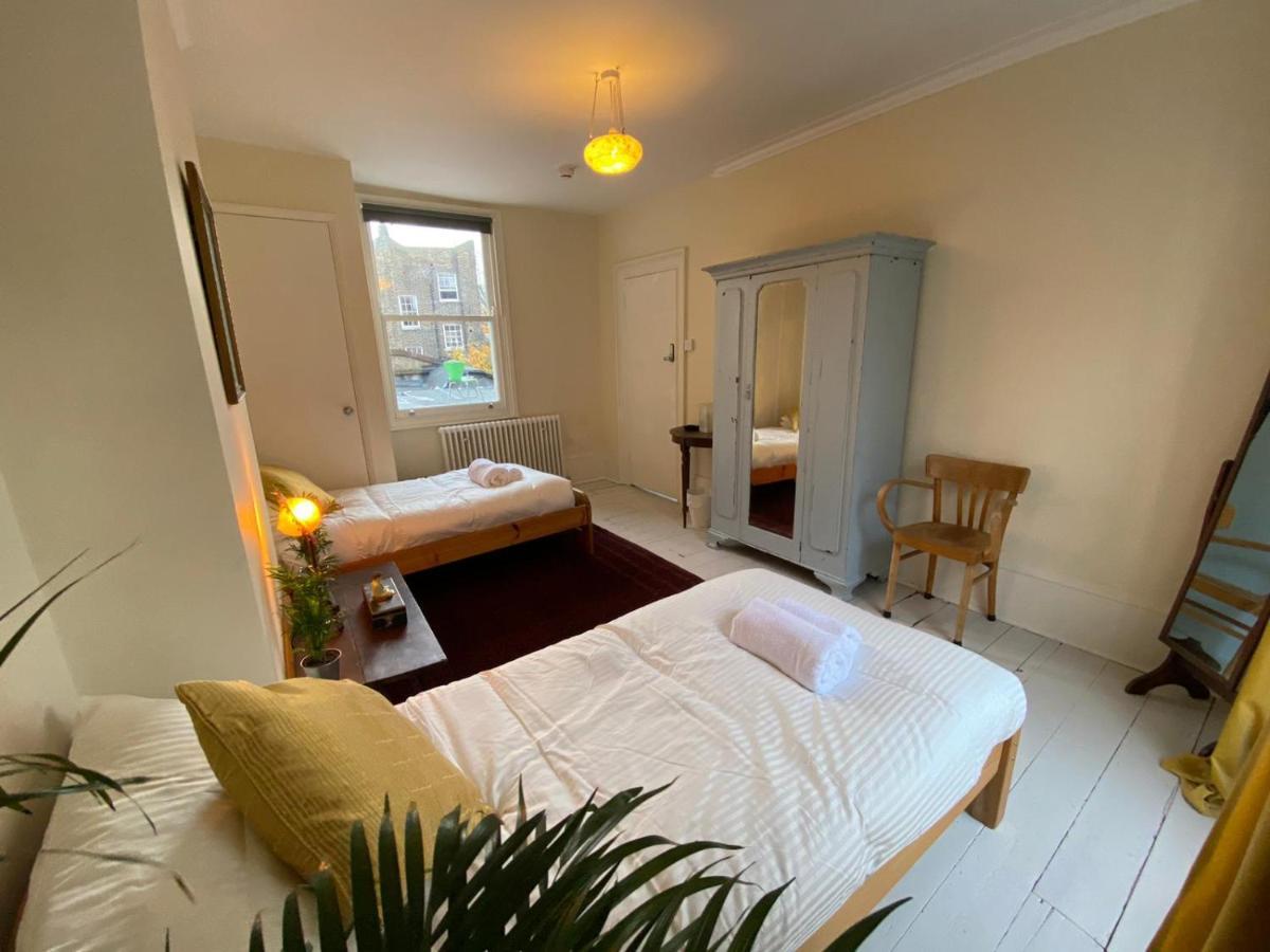 Camden Town Accomodation ลอนดอน ภายนอก รูปภาพ