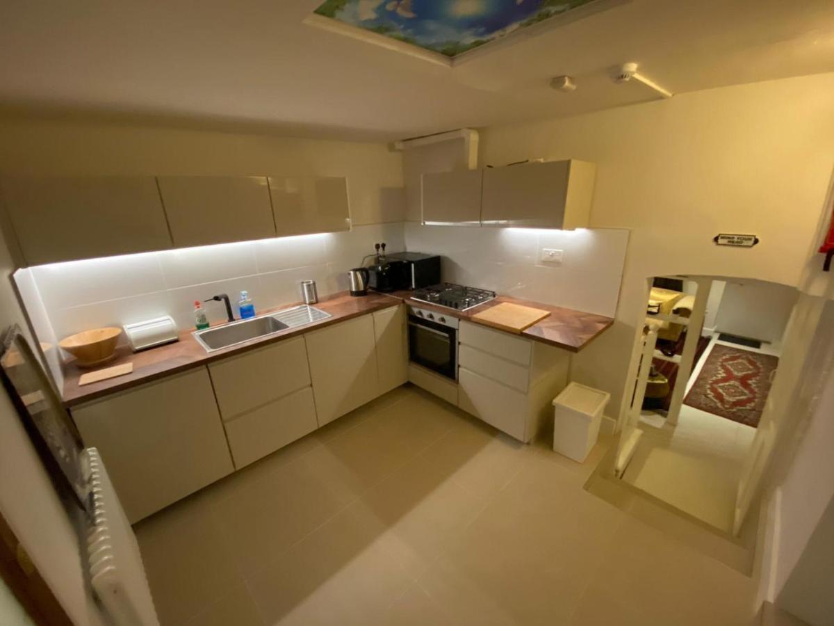 Camden Town Accomodation ลอนดอน ภายนอก รูปภาพ
